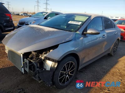 2023 KIA FORTE LXS 3KPF24AD1PE613596 - główne zdjęcie licytacji z USA - miniatura
