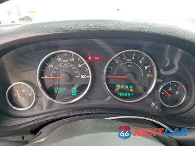 Zdjęcie 9 z 11 samochodu: 2013 JEEP WRANGLER UNLIMITED SAHARA VIN:1C4BJWEG9DL602625 - miniatura