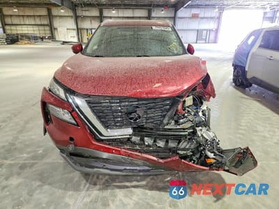 Piąte zdjęcie samochodu w środku: 2023 NISSAN ROGUE SV VIN:5N1BT3BB8PC738407 - miniatura