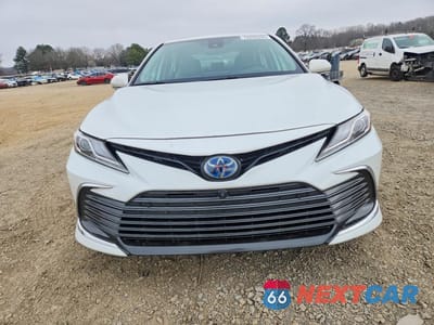 Piąte zdjęcie samochodu w środku: 2022 TOYOTA CAMRY HYBRID XLE VIN:4T1F31AK1NU599123 - miniatura