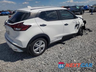 Trzecie zdjęcie samochodu z tyłu: 2025 NISSAN KICKS PLAY S VIN:3N1CP5BV1SL495798 - miniatura