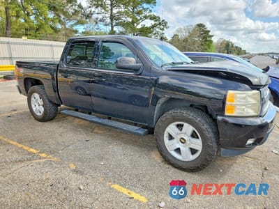 Czwarte zdjęcie samochodu z boku: 2007 CHEVROLET SILVERADO K1500 CREW CAB VIN:3GCEK13M97G510082 - miniatura