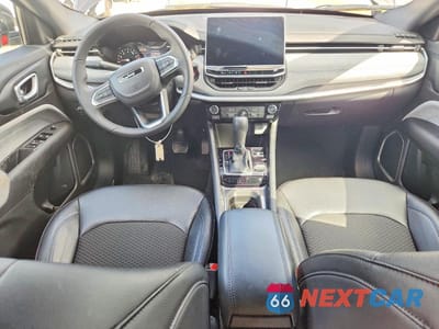 Zdjęcie 8 z 13 samochodu: 2024 JEEP COMPASS LATITUDE VIN:3C4NJDBN4RT149997 - miniatura