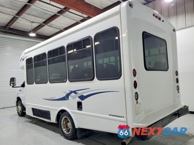 Drugie zdjęcie samochodu z przodu: 2022 FORD E350 SHUTTLE BUS VIN:1FDEE3FN9NDC42471 - miniatura