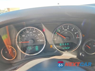 Zdjęcie 9 z 13 samochodu: 2016 JEEP WRANGLER UNLIMITED SPORT VIN:1C4BJWDG2GL209801 - miniatura