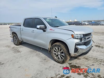 Czwarte zdjęcie samochodu z boku: 2021 CHEVROLET SILVERADO K1500 LT VIN:1GCUYDED9MZ411394 - miniatura