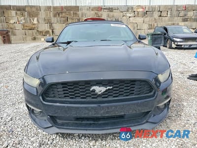 Piąte zdjęcie samochodu w środku: 2016 FORD MUSTANG VIN:1FATP8EM2G5281014 - miniatura