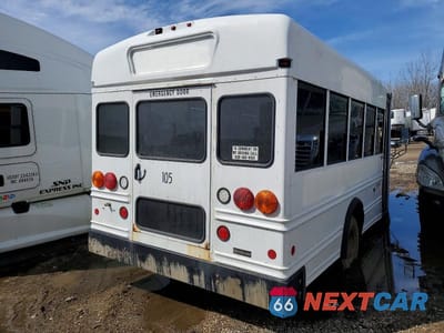 Czwarte zdjęcie samochodu z boku: 2011 CHEVROLET EXPRESS 3500 SCHOOL BUS VIN:1GB3G2BG9B1111744 - miniatura