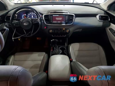 Zdjęcie 8 z 12 samochodu: 2016 KIA SORENTO SX V6 VIN:5XYPKDA59GG146668 - miniatura