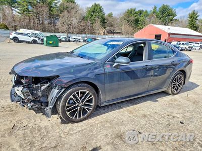 2025 TOYOTA CAMRY XLE 4T1DBADK0SU532157 - główne zdjęcie licytacji z USA - miniatura