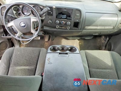 Zdjęcie 8 z 13 samochodu: 2008 CHEVROLET SILVERADO K1500 VIN:2GCEK19J181113327 - miniatura