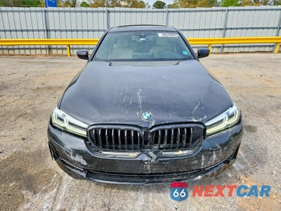 Czwarte zdjęcie samochodu z boku: 2021 BMW 530 I VIN:WBA53BH04MCF88101 - miniatura