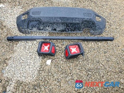 Zdjęcie 13 z 13 samochodu: 2018 JEEP RENEGADE LATITUDE VIN:ZACCJBBH1JPH32397 - miniatura