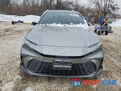 Piąte zdjęcie samochodu w środku: 2025 TOYOTA CAMRY SE VIN:4T1DBADK8SU525683 - miniatura