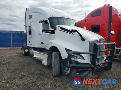 2023 KENWORTH CONSTRUCTION T680 1XKYD49X9PJ952115 - główne zdjęcie licytacji z USA - miniatura