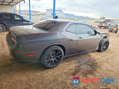 Trzecie zdjęcie samochodu z tyłu: 2016 DODGE CHALLENGER SXT VIN:2C3CDZAG2GH131751 - miniatura