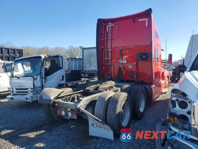 Czwarte zdjęcie samochodu z boku: 2020 KENWORTH T680 SEMI TRUCK VIN:1XKYDP9X0LJ370254 - miniatura