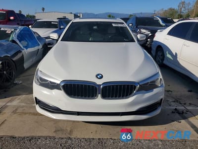Piąte zdjęcie samochodu w środku: 2020 BMW 530 I VIN:WBAJR3C00LWW59007 - miniatura