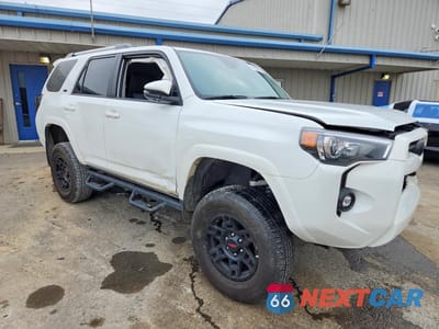 Czwarte zdjęcie samochodu z boku: 2024 TOYOTA 4RUNNER SR5 PREMIUM VIN:JTENU5JR6R6233391 - miniatura