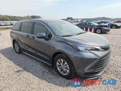 Czwarte zdjęcie samochodu z boku: 2025 TOYOTA SIENNA LE 8-PASSENGER VIN:5TDKSKFC8SS222494 - miniatura