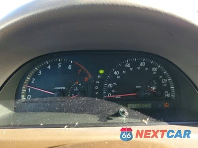 Zdjęcie 9 z 12 samochodu: 2003 TOYOTA CAMRY LE VIN:4T1BE32K03U691436 - miniatura