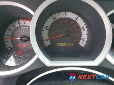 Zdjęcie 9 z 11 samochodu: 2015 TOYOTA TACOMA BASE VIN:5TFTX4CN2FX059025 - miniatura