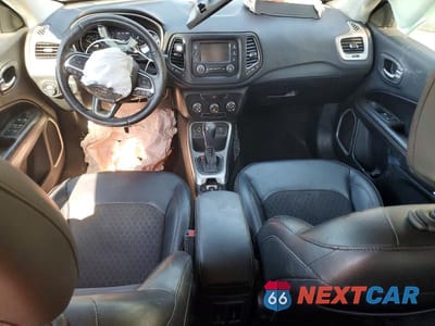 Zdjęcie 8 z 13 samochodu: 2018 JEEP COMPASS LATITUDE VIN:3C4NJCBB3JT293383 - miniatura