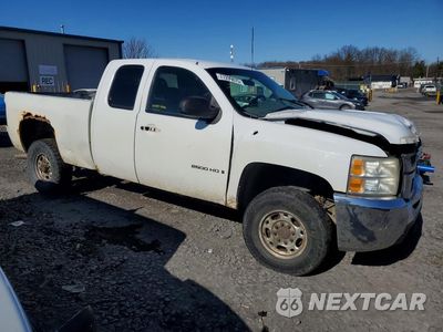 Czwarte zdjęcie samochodu z boku: 2009 CHEVROLET SILVERADO K2500 HEAVY DUTY VIN:1GCHK49KX9E107954 - miniatura