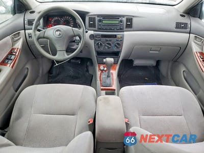 Zdjęcie 8 z 12 samochodu: 2005 TOYOTA COROLA VIN:2T1BR32E35C457455 - miniatura