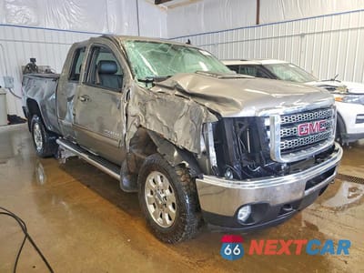 Czwarte zdjęcie samochodu z boku: 2012 GMC SIERRA K2500 SLT VIN:1GT221CG3CZ336338 - miniatura