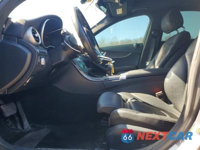 Zdjęcie 7 z 12 samochodu: 2021 MERCEDES-BENZ C 300 4MATIC VIN:W1KWF8EB2MR630000 - miniatura
