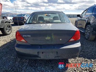 Zdjęcie 6 z 12 samochodu: 2004 KIA SPECTRA BASE VIN:KNAFB121645318498 - miniatura