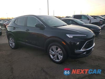 Czwarte zdjęcie samochodu z boku: 2025 BUICK ENCORE GX PREFERRED VIN:KL4AMBSP4SB127835 - miniatura