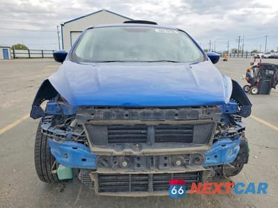 Piąte zdjęcie samochodu w środku: 2017 FORD ESCAPE SE VIN:1FMCU9G97HUD41650 - miniatura