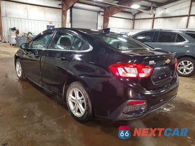 Drugie zdjęcie samochodu z przodu: 2016 CHEVROLET CRUZE LT VIN:1G1BE5SM7G7270098 - miniatura