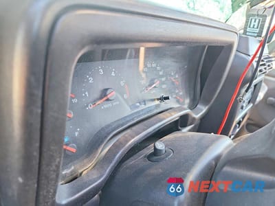 Zdjęcie 9 z 11 samochodu: 2001 JEEP WRANGLER / TJ SPORT VIN:1J4FA49S11P300748 - miniatura