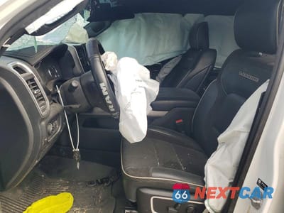 Zdjęcie 7 z 13 samochodu: 2022 RAM 1500 LARAMIE VIN:1C6SRFJT3NN229395 - miniatura