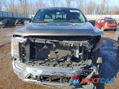 Piąte zdjęcie samochodu w środku: 2023 FORD F150 SUPERCREW VIN:1FTEW1EP5PFB03048 - miniatura