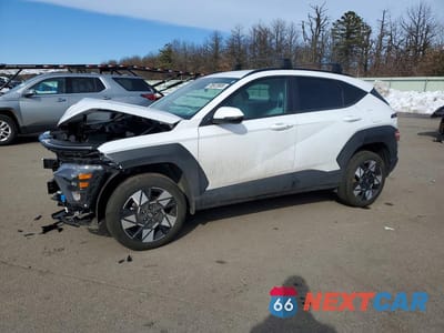 2025 HYUNDAI KONA SEL KM8HBCAB5SU236407 - główne zdjęcie licytacji z USA - miniatura