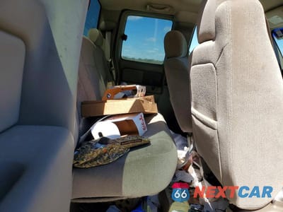 Zdjęcie 10 z 12 samochodu: 2003 CHEVROLET SILVERADO C1500 VIN:2GCEC19VX31102917 - miniatura