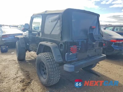 Drugie zdjęcie samochodu z przodu: 2004 JEEP WRANGLER / TJ SPORT VIN:1J4FA49S84P801236 - miniatura