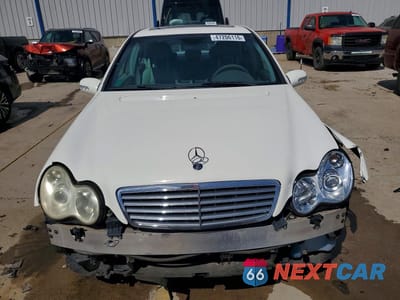 Piąte zdjęcie samochodu w środku: 2004 MERCEDES-BENZ C 320 4MATIC VIN:WDBRF84J64F457033 - miniatura