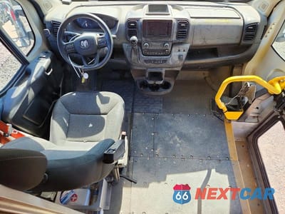 Zdjęcie 8 z 11 samochodu: 2022 RAM PROMASTER 3500 DELIVERY TRUCK VIN:3C7WRVMG3NE126374 - miniatura