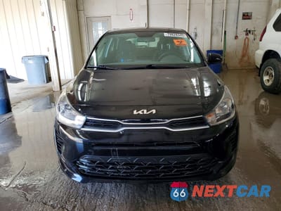 Piąte zdjęcie samochodu w środku: 2022 KIA RIO 5-DOOR S VIN:3KPA25AD1NE482618 - miniatura