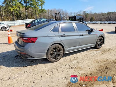 Trzecie zdjęcie samochodu z tyłu: 2022 VOLKSWAGEN JETTA GLI AUTOBAHN VIN:3VW2T7BU9NM027899 - miniatura