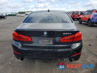 Zdjęcie 6 z 11 samochodu: 2019 BMW 530E VIN:WBAJA9C56KB399143 - miniatura