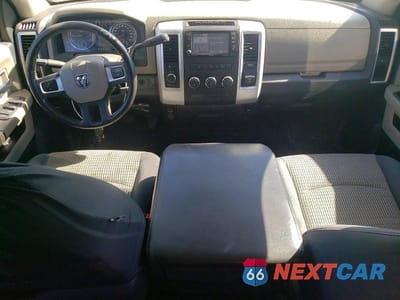 Zdjęcie 8 z 12 samochodu: 2010 DODGE RAM 1500 VIN:1D7RV1CT3AS104014 - miniatura