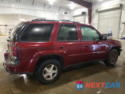 Trzecie zdjęcie samochodu z tyłu: 2004 CHEVROLET TRAILBLAZER LS VIN:1GNDT13S342446804 - miniatura