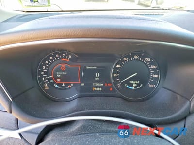 Zdjęcie 9 z 13 samochodu: 2017 LINCOLN MKC RESERVE VIN:5LMCJ3C97HUL61308 - miniatura