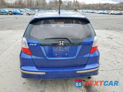 Zdjęcie 6 z 11 samochodu: 2010 HONDA FIT SPORT VIN:JHMGE8H43AC000742 - miniatura
